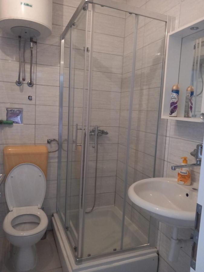 Apartment Mladen Хвар Екстериор снимка
